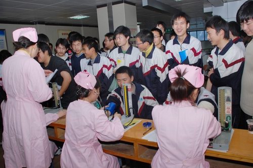 市人民医院全力保障高考体检顺利完成