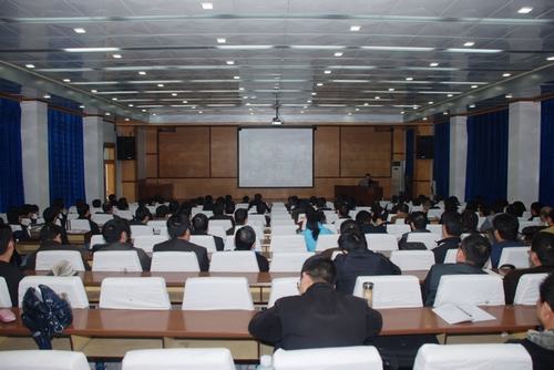 刘春华为党校学员传授“健康秘诀”