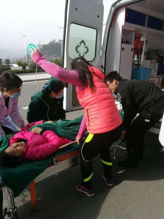 我院武当山机场急救中心真情服务再获好评