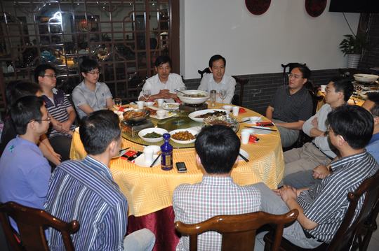 院领导慰问我院江城进修职工