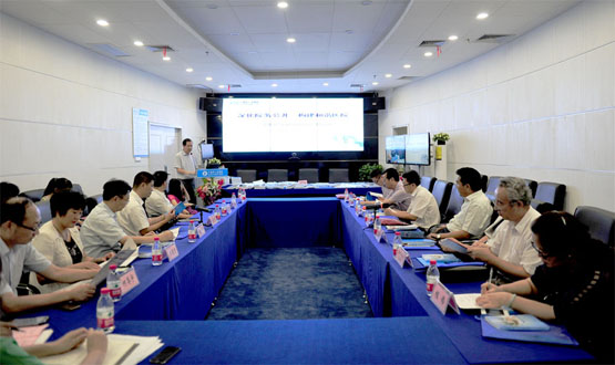 全国第八次厂务公开民主管理调研检查组视察市人民医院