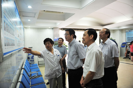 省卫计委领导盛赞市人民医院新院区